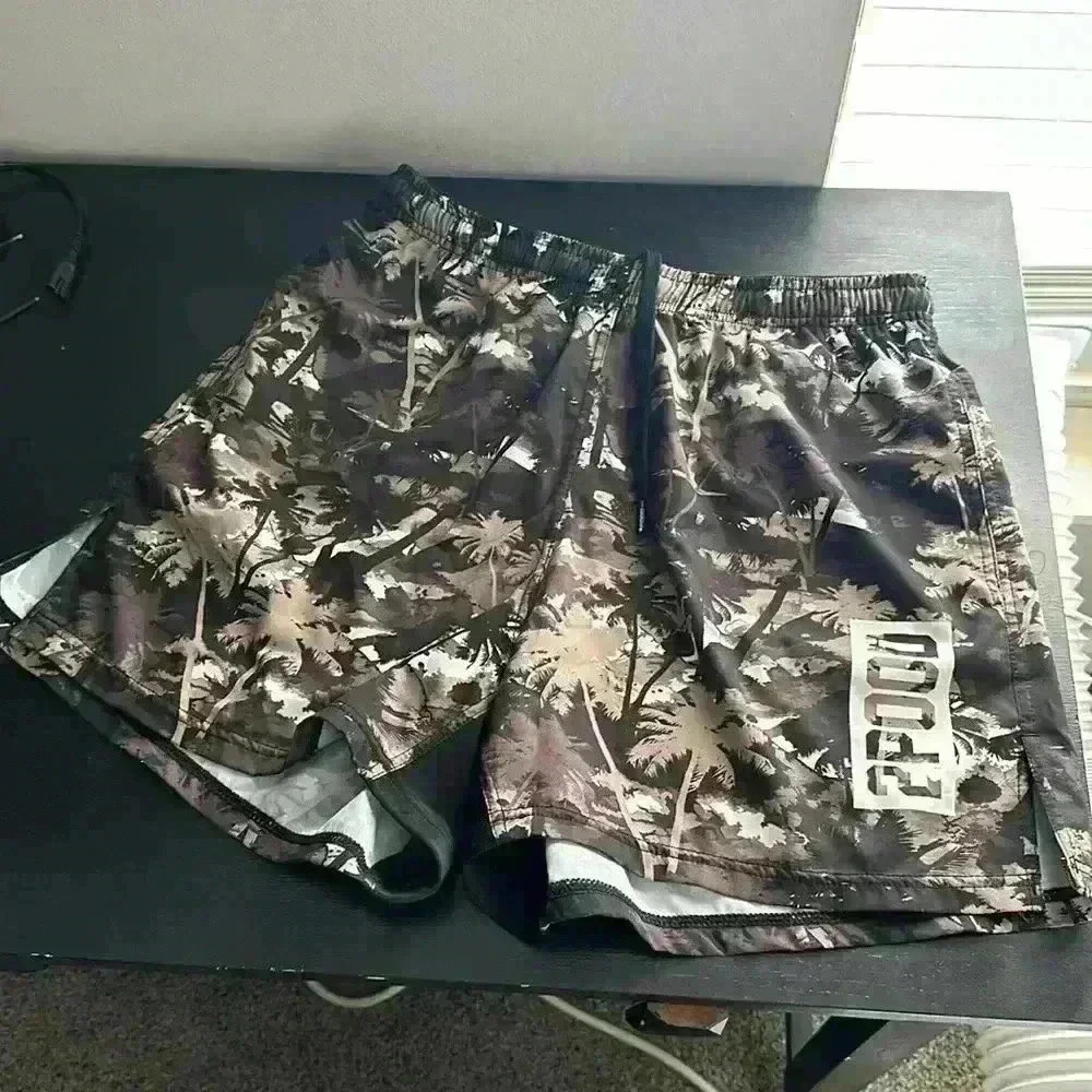 Men’s 2pood elastic waist/drawstring workout shorts